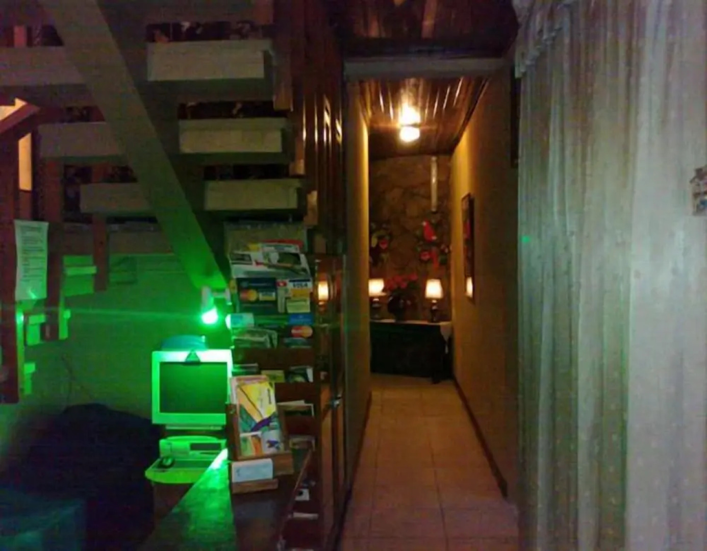 Charly's Place Hotel