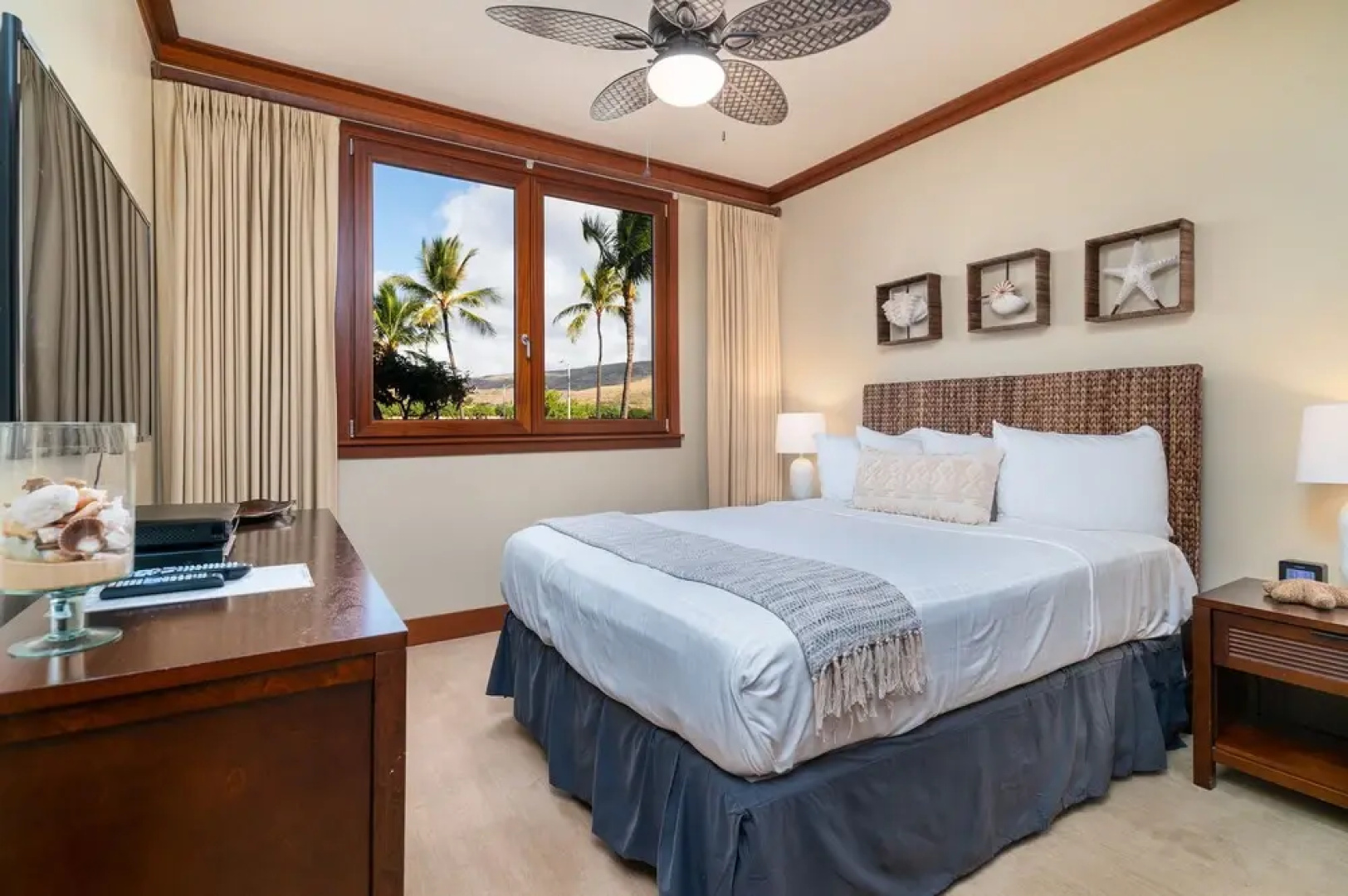 Hale Kahakai by Avantstay Beautiful Beach Villa w/ Pool!