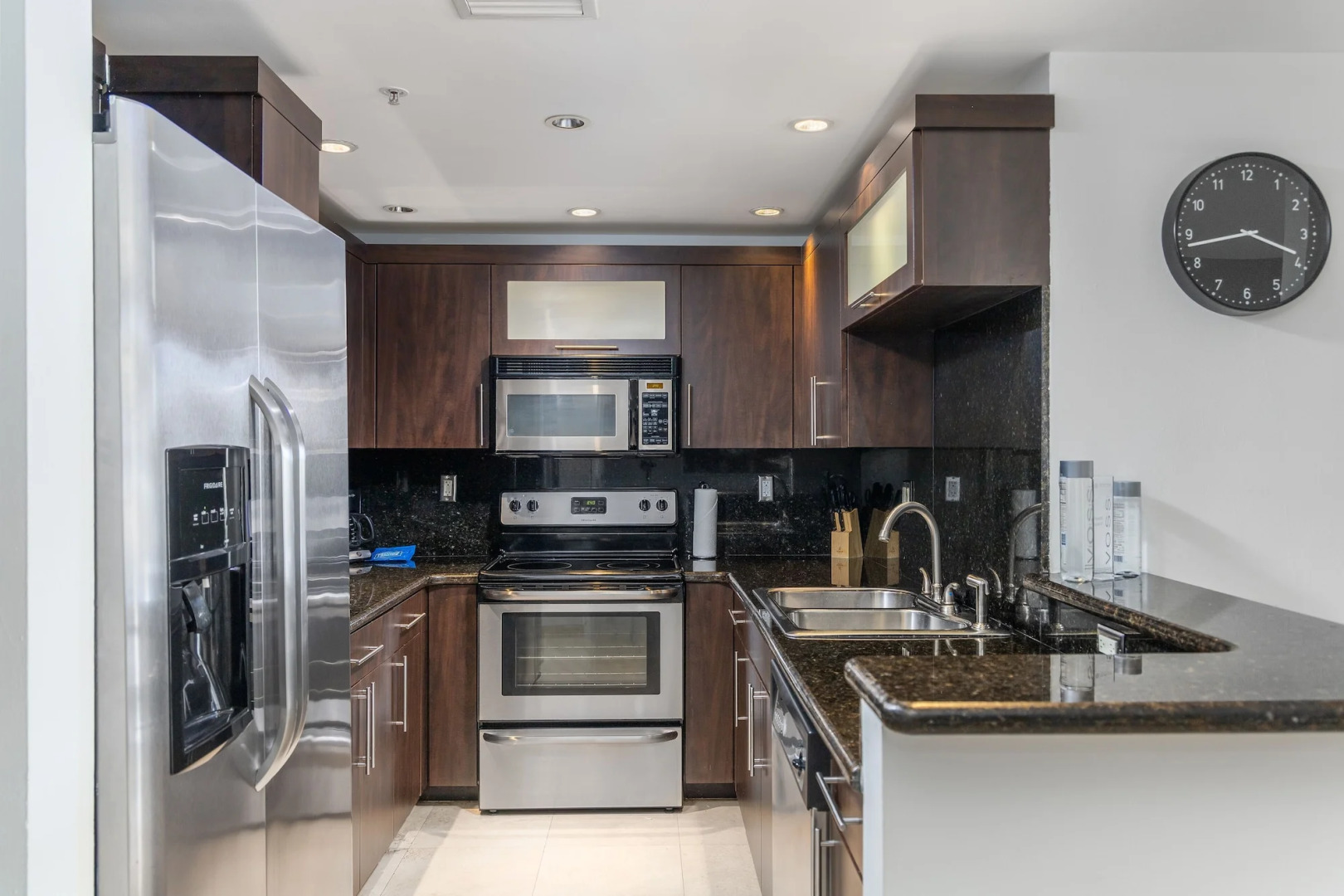 Fortune House Hotel Suites