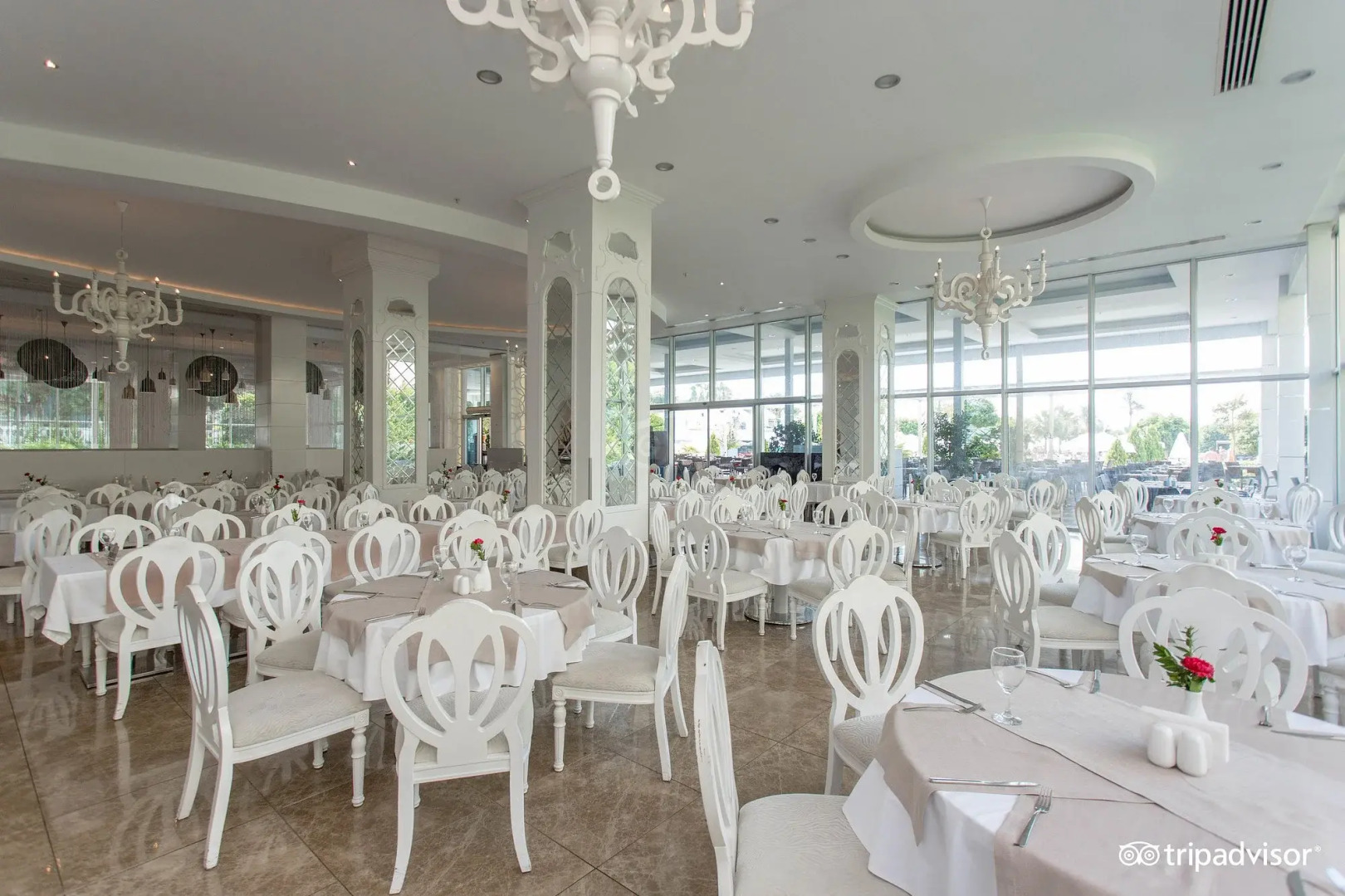 Отель Q Premium Resort