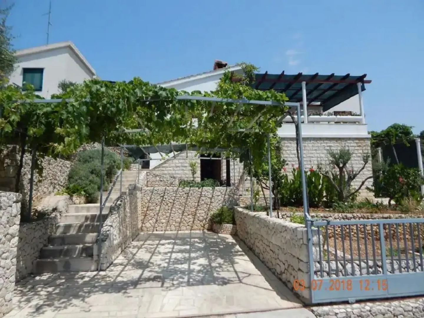 Apartment Miki - 25 m from the sea