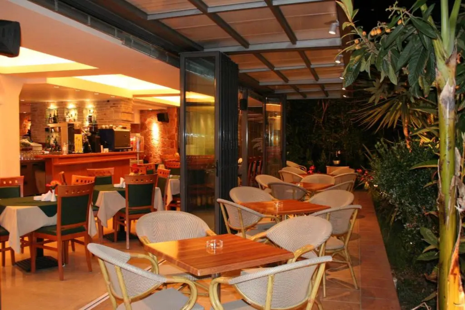 Paradise Lost Hotel-Apartments