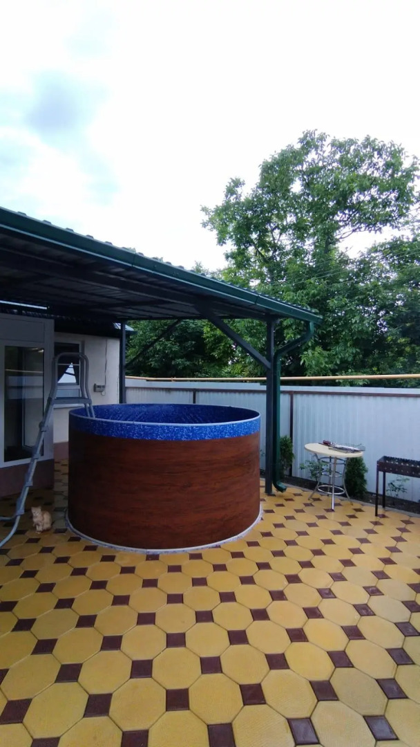 Семейный дом у подножия горы Медовая