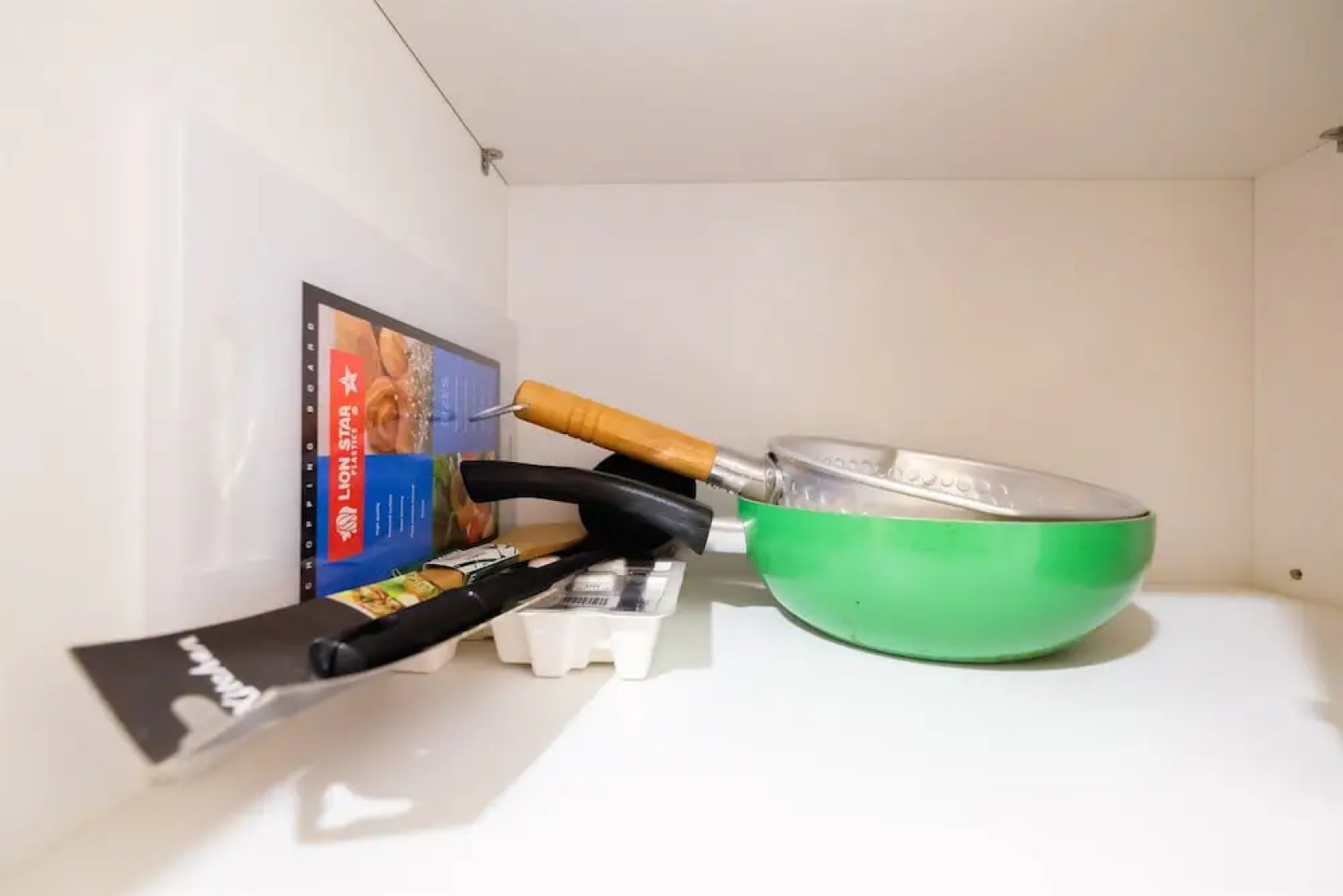 1BR for 3 Pax at Brooklyn Alam Sutera Apartment