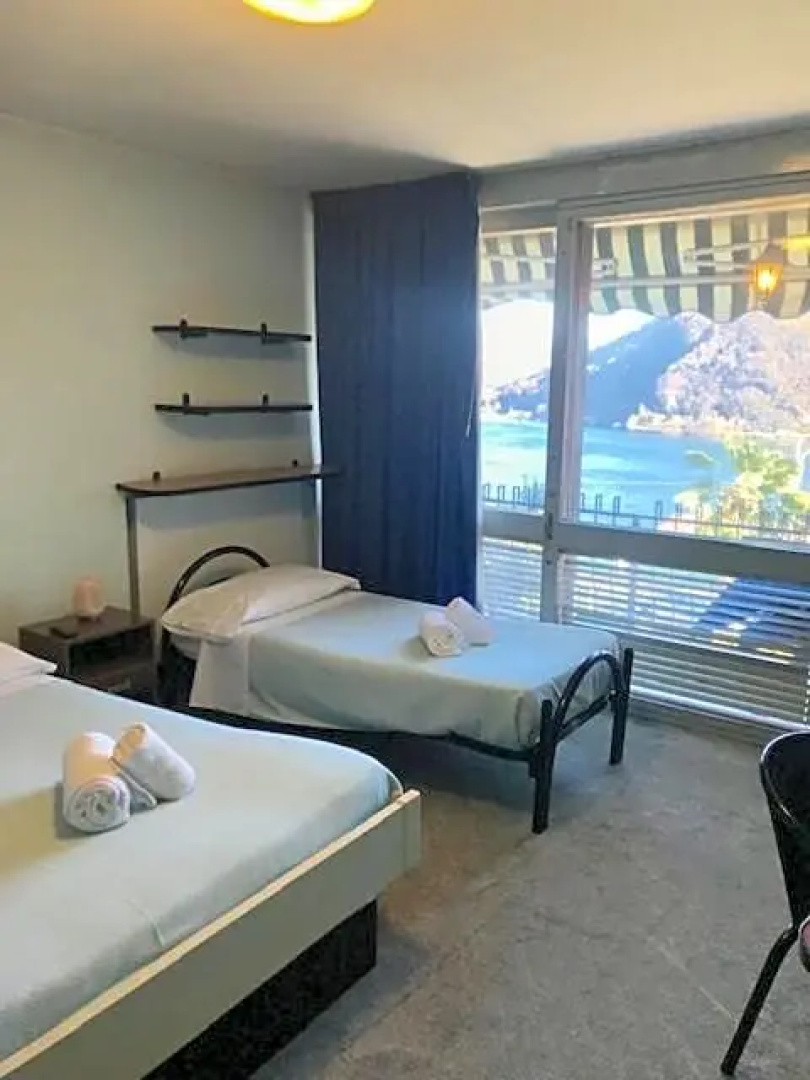 Hotel Carillon