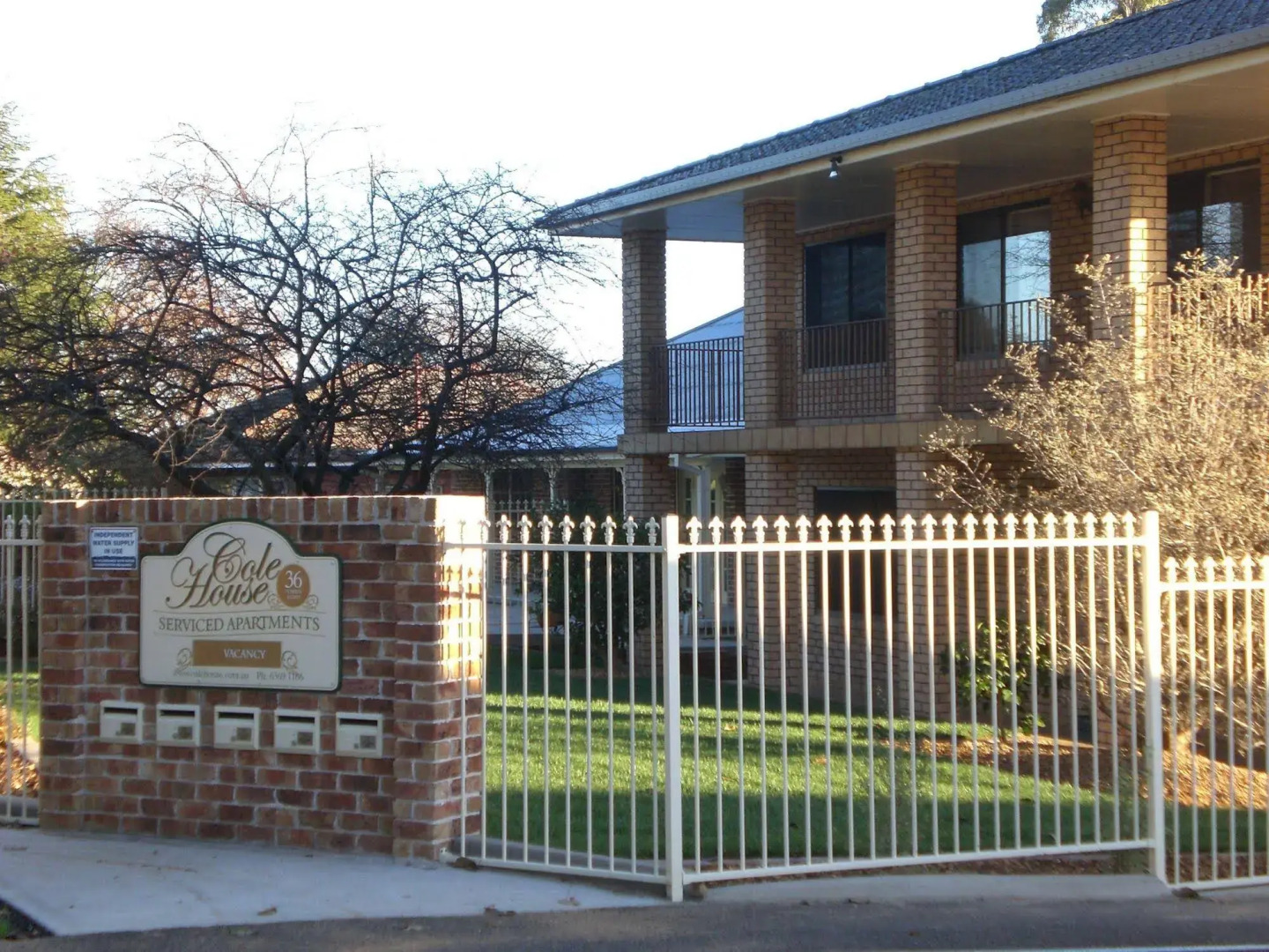 Cole House Apartments