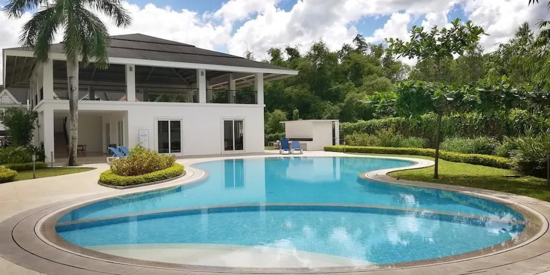 Aguba's at Pontefino Prime Residences