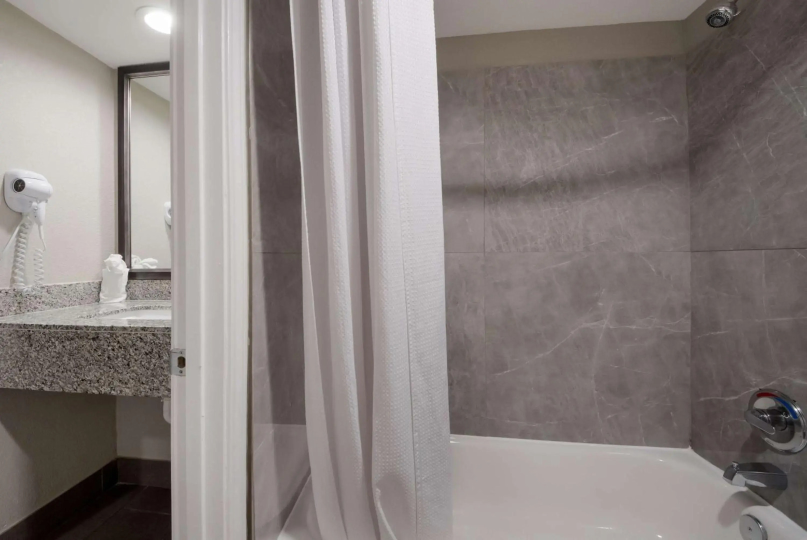 SureStay Plus Hotel by Best Western San Antonio North