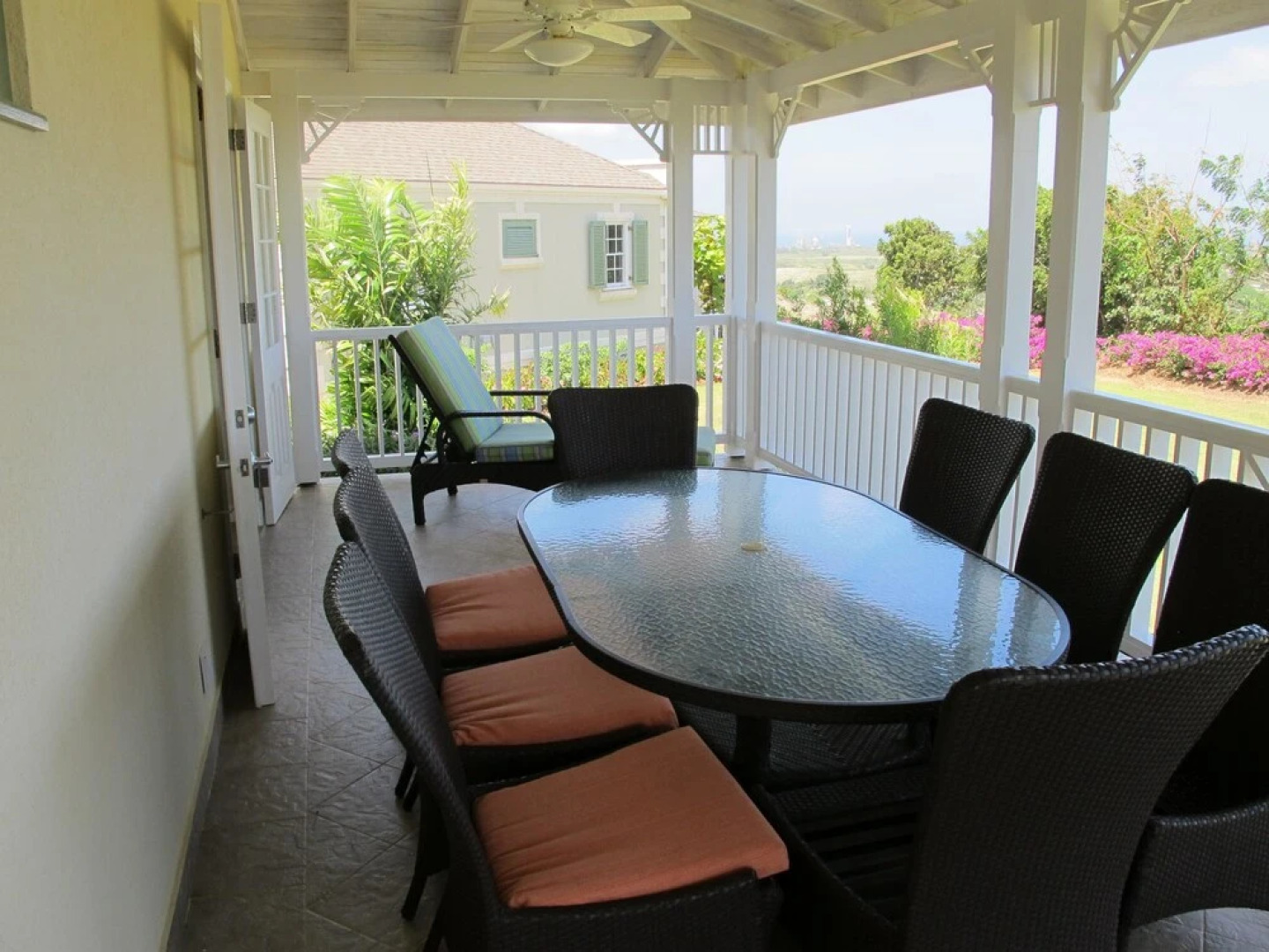 Beautiful Three Bedroom Villa in Gated Community