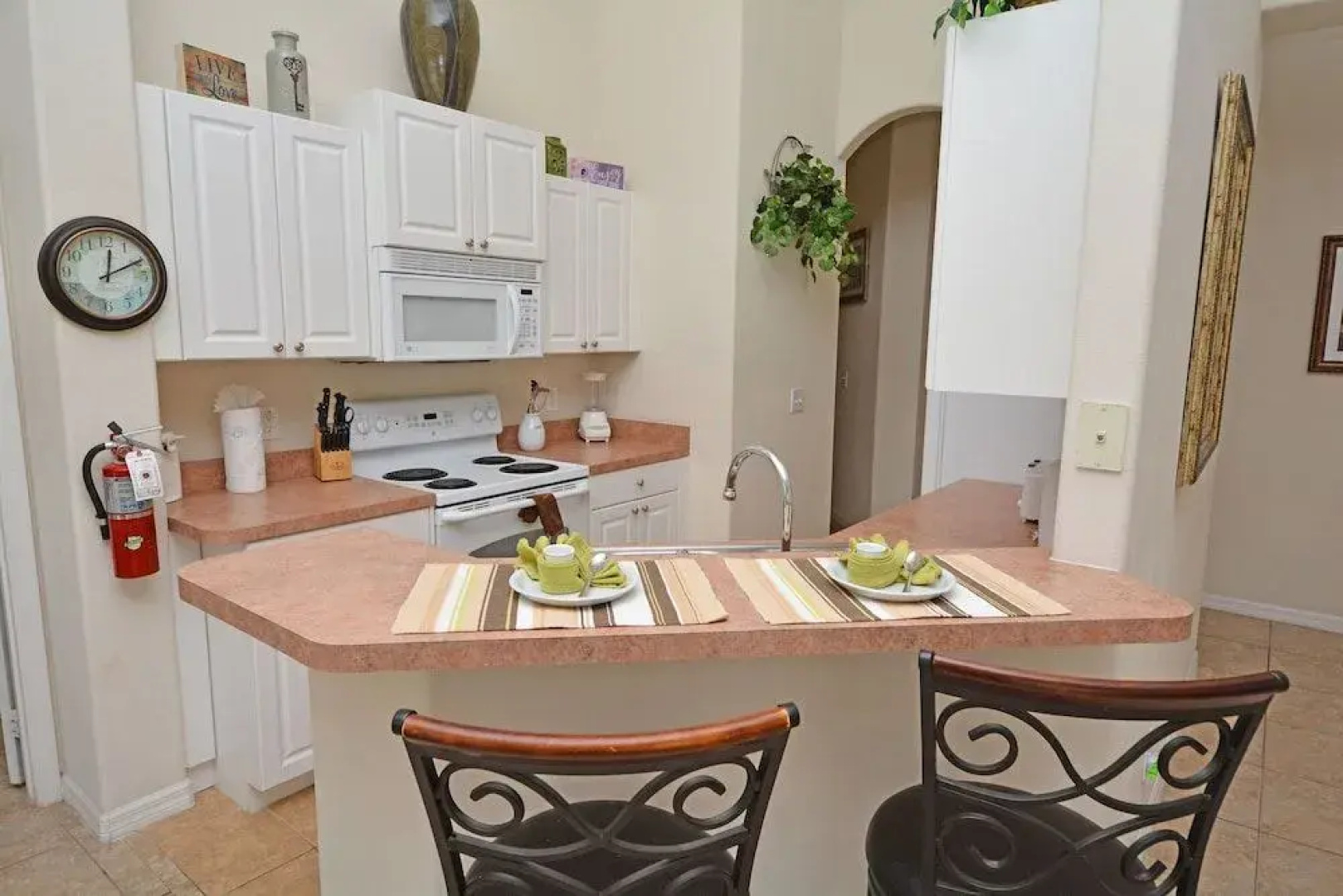 T159BD Sunshine Haven 3 Br villa by RedAwning