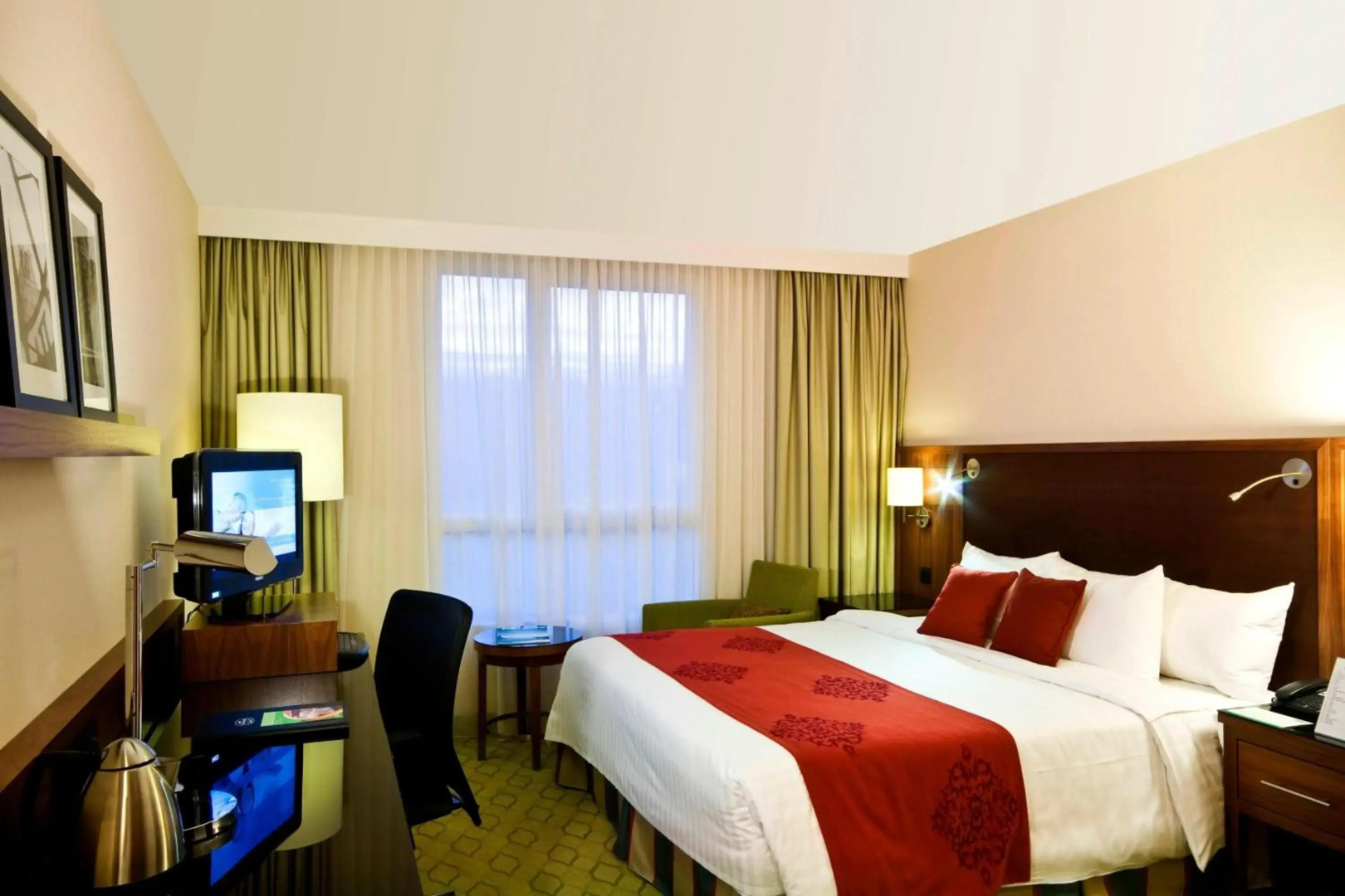 Courtyard by Marriott Paris Saint Denis