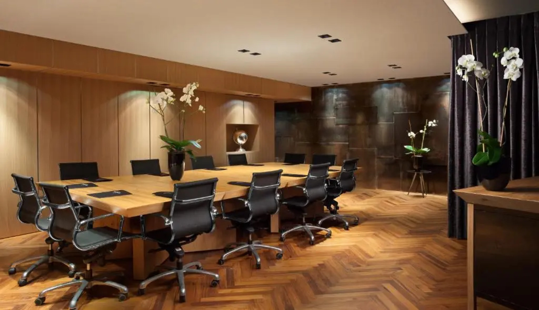 Alexander Hotel– Tel Aviv