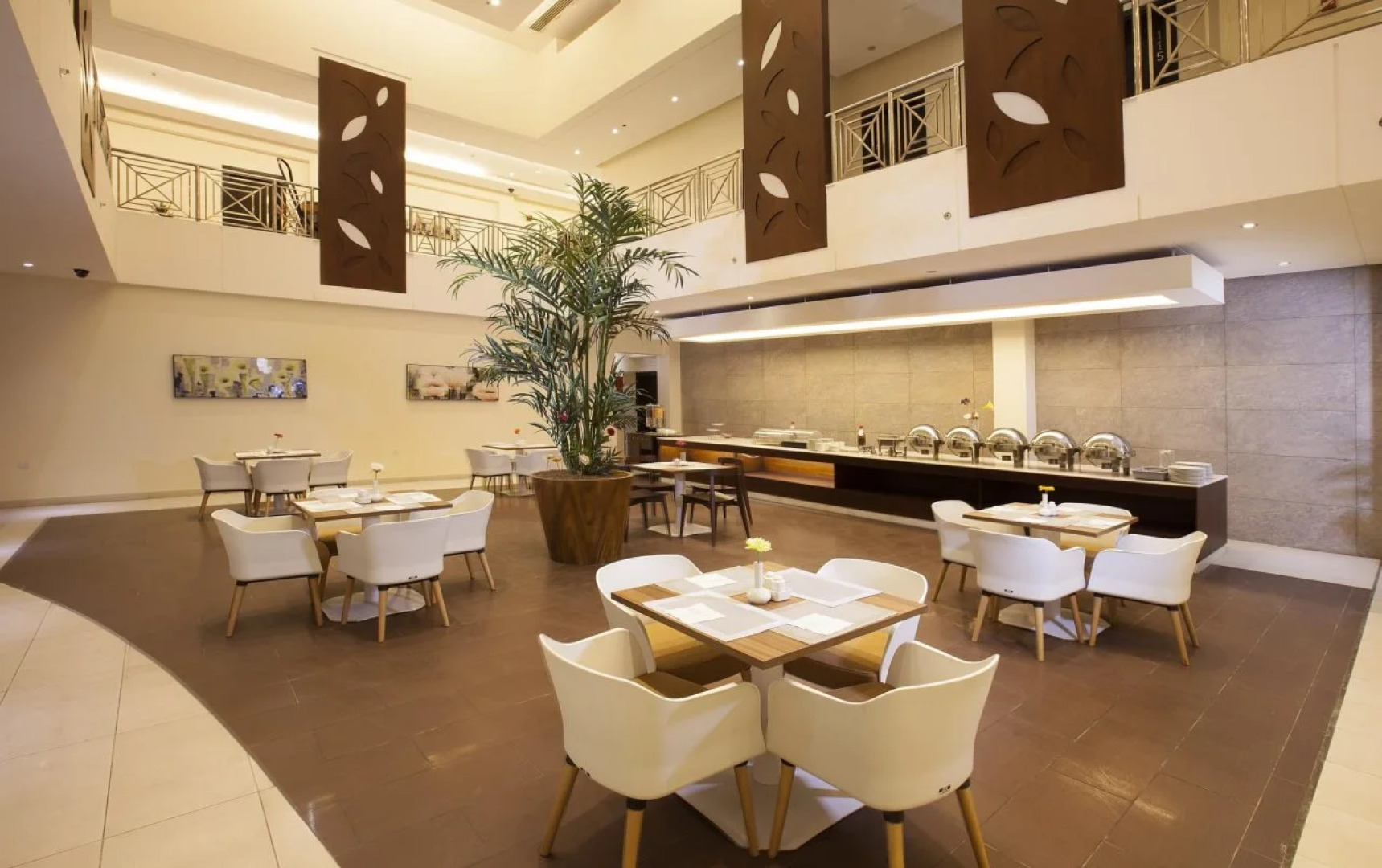 Grand Lily Hotel Suites