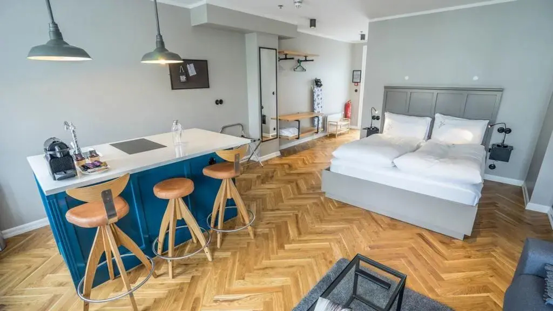 Отель Kvosin Downtown