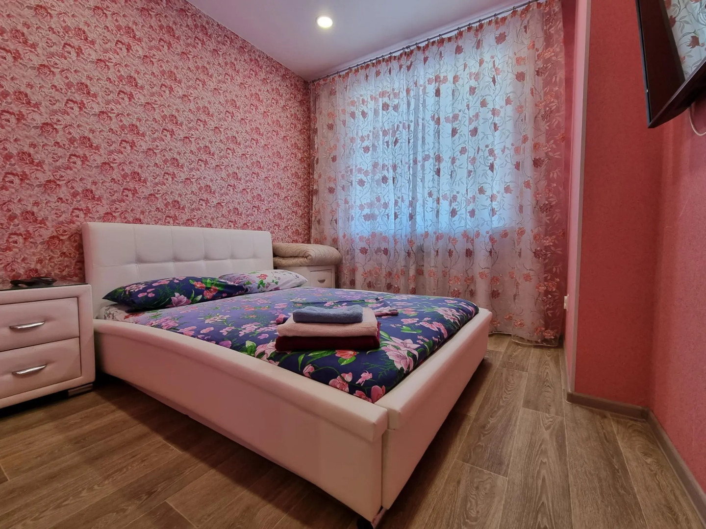 Апартаменты на улице Изыскателей 32В