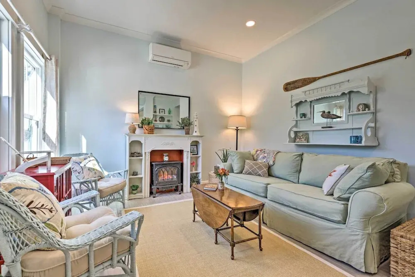 Harbor Oaks Haven: Walk to Front Beach & Downtown!