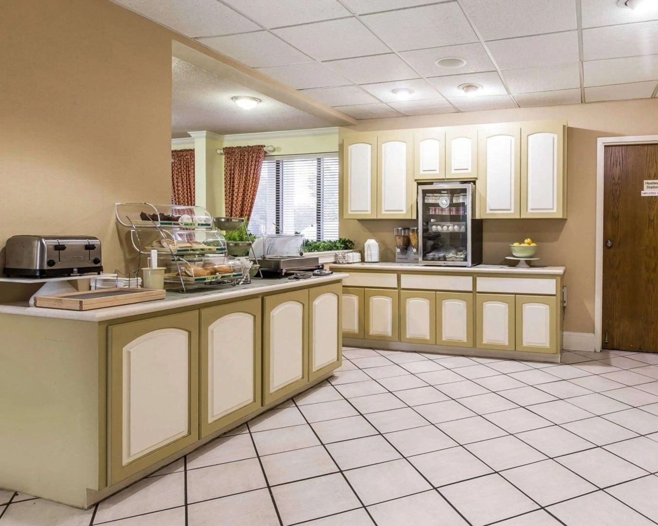 Quality Inn At the Mall - Valdosta