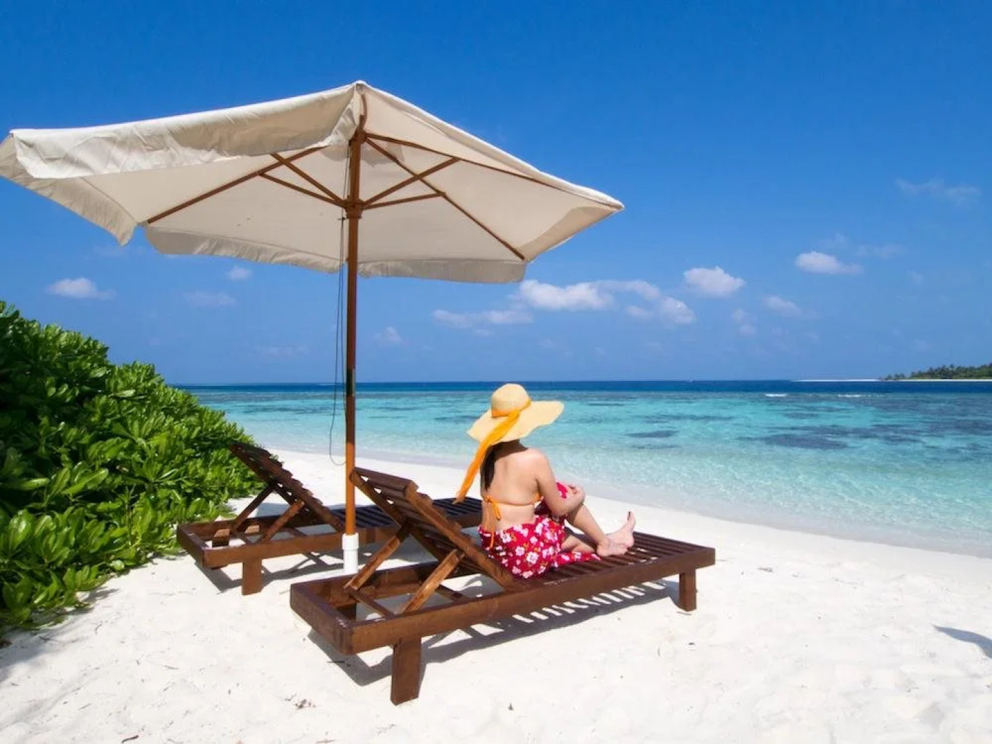 Maldives Oceanic Village