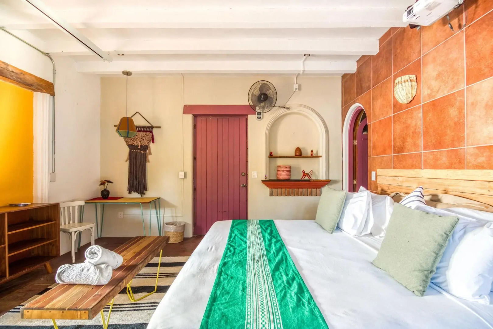 Nílu Puerto Escondido by Selina