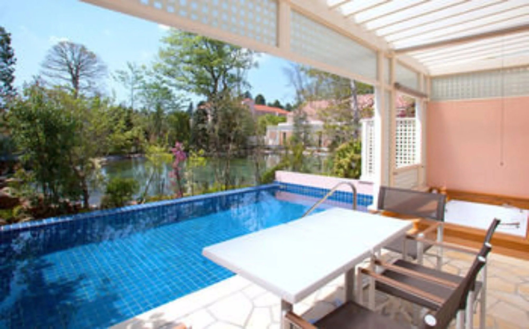 Koyaru-no-sato Doggys Island