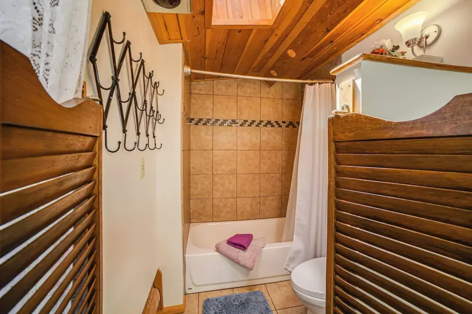 Pine Mountain Club Log Cabin w/ Resort Amenities!