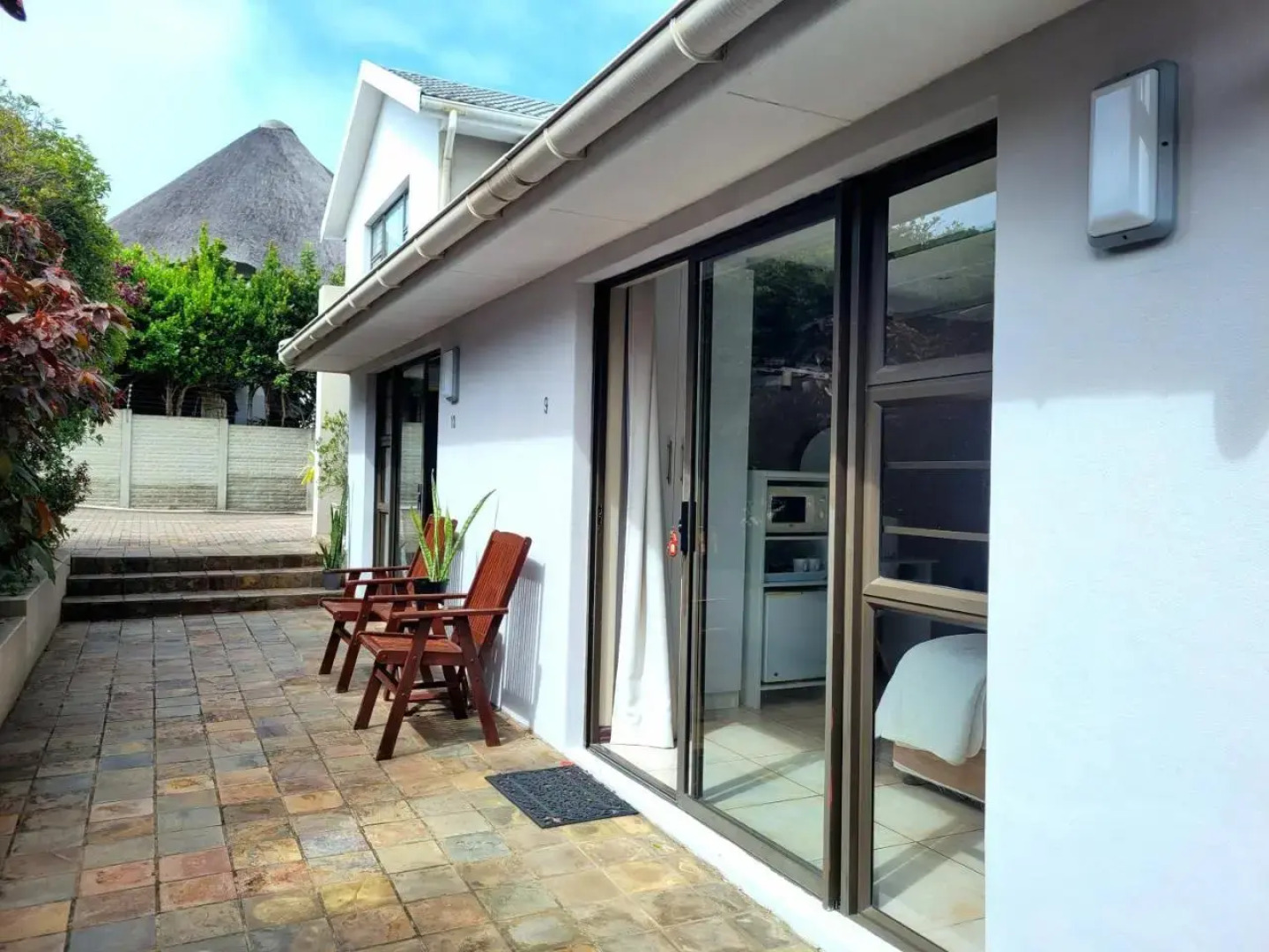 Tropical Seaside Suite 8