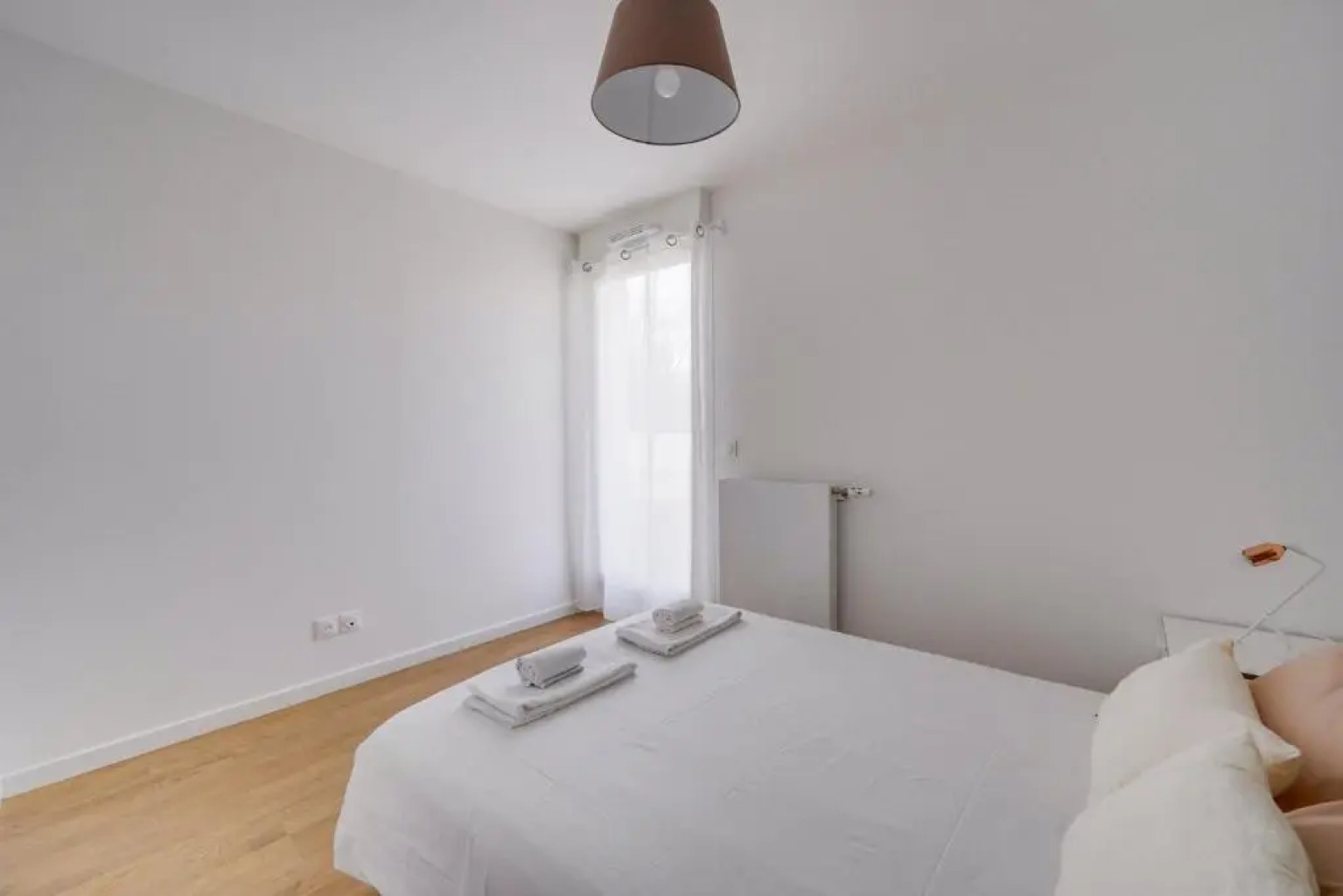 New apartment with terrace and parking