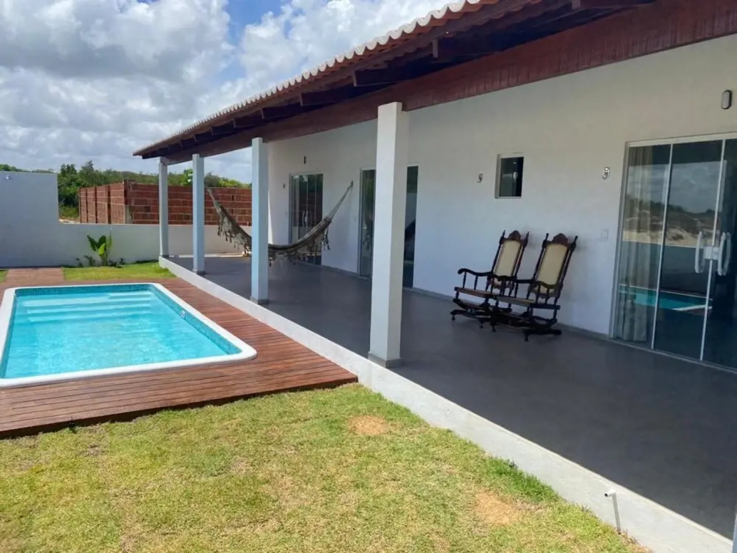 Linda Casa 400m do mar 3 Quartos e 2 Banheiros