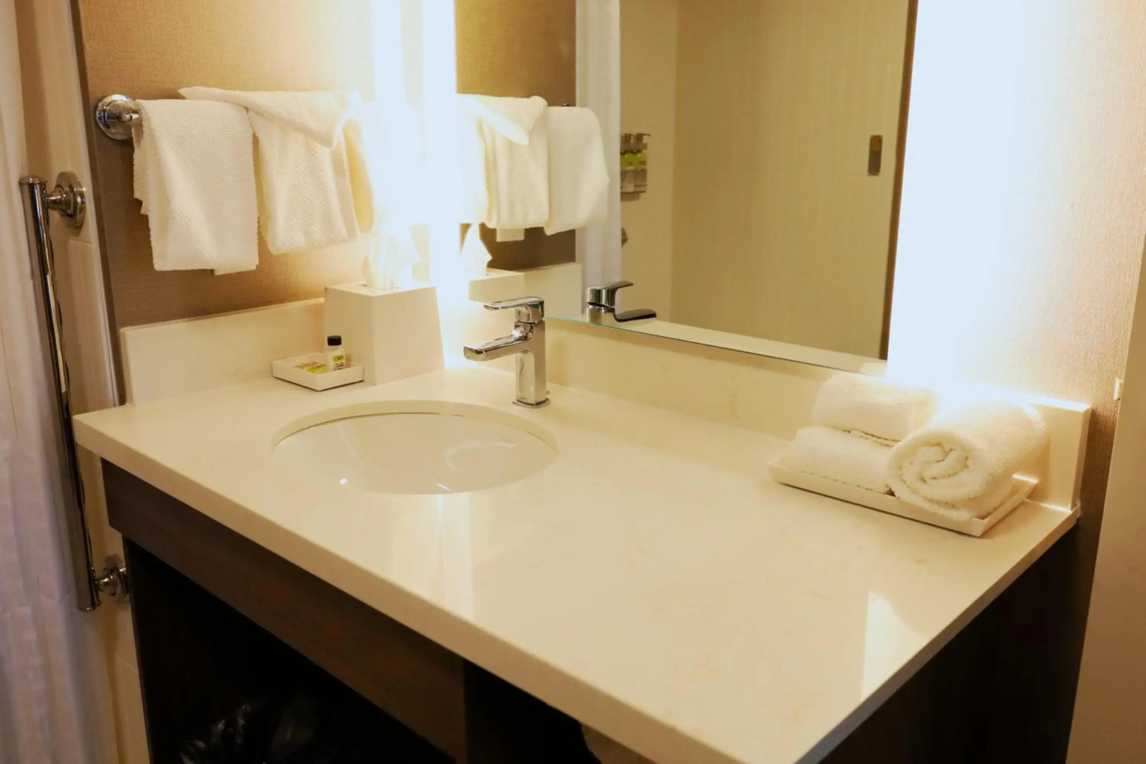 Staybridge Suites Waterloo - St. Jacobs Area by IHG