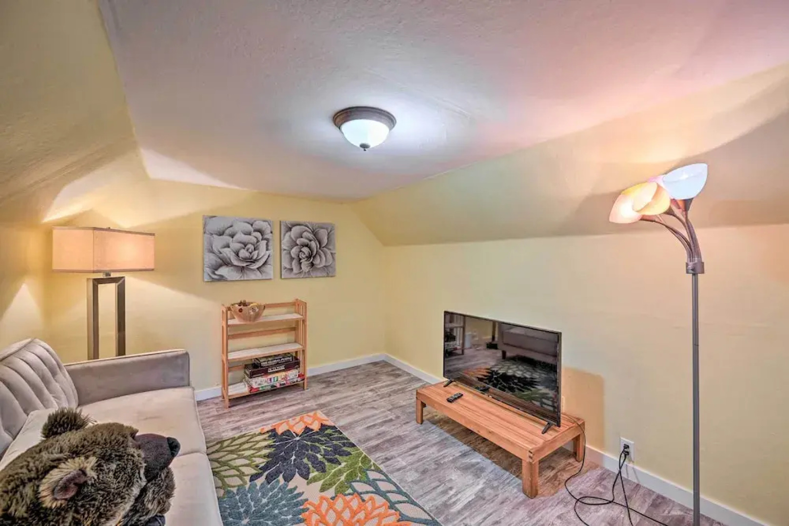 Family-friendly Kirkland Home ~ 1 Mi to Downtown