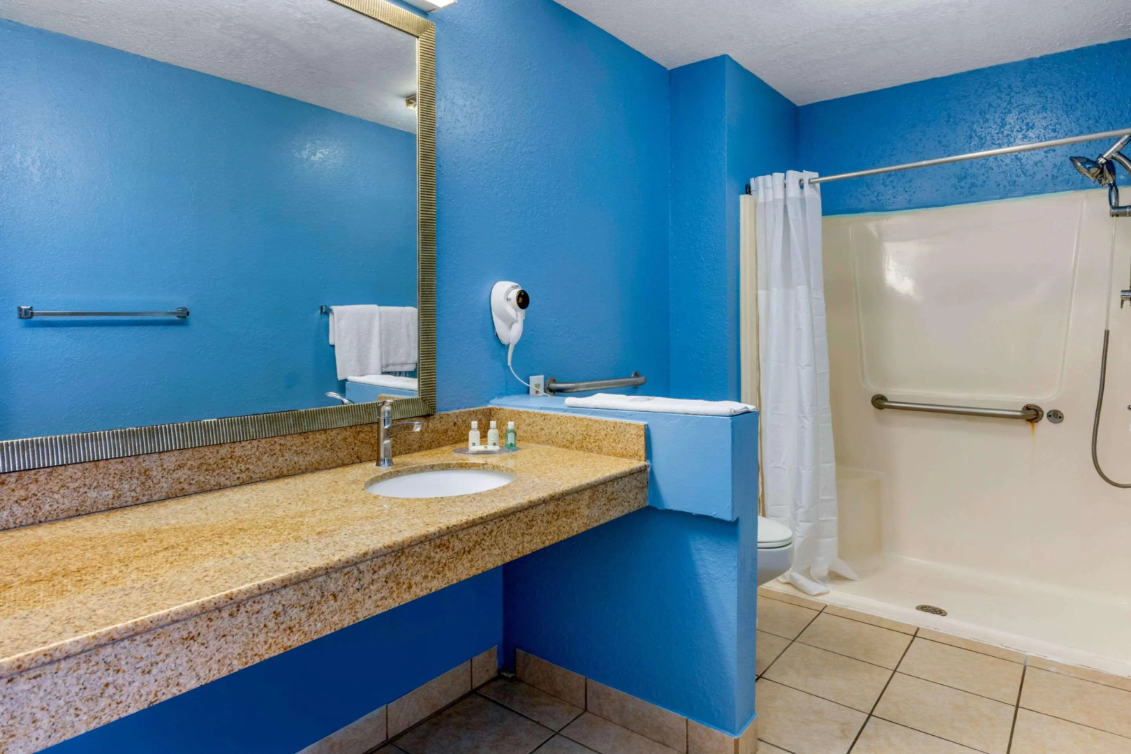 Quality Inn Sarasota North Near Lido Key Beach