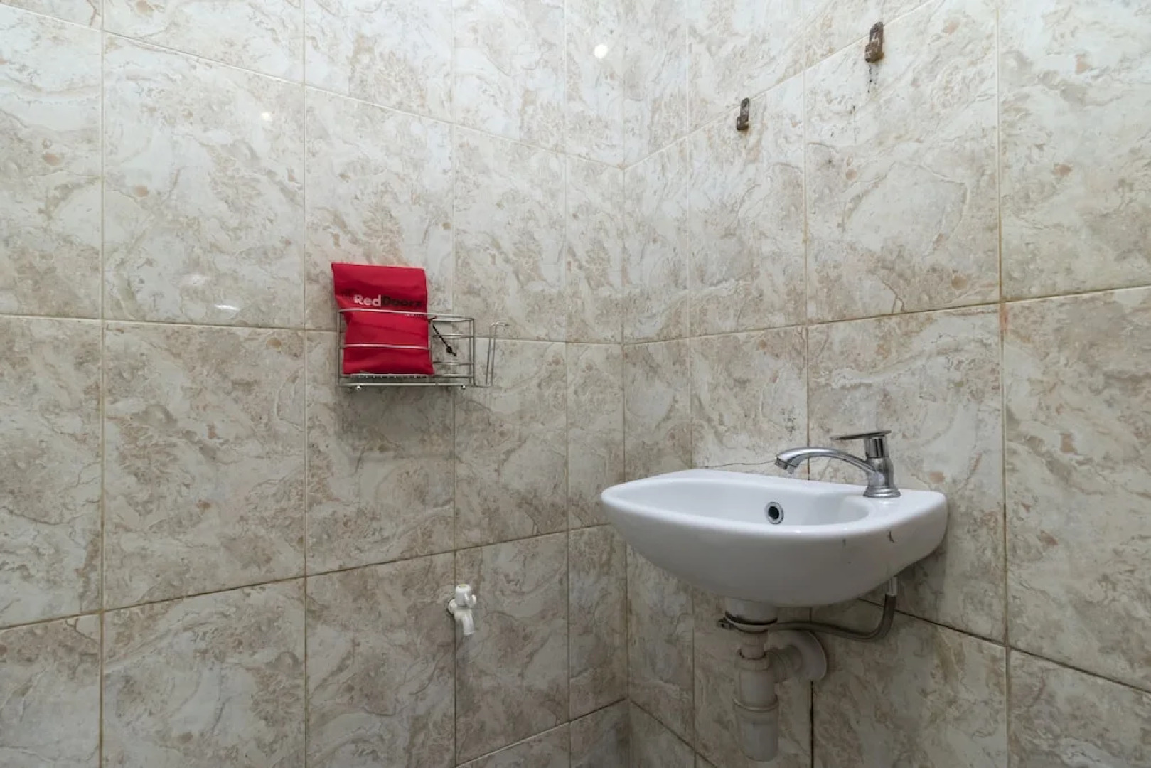 RedDoorz @ Megamendung