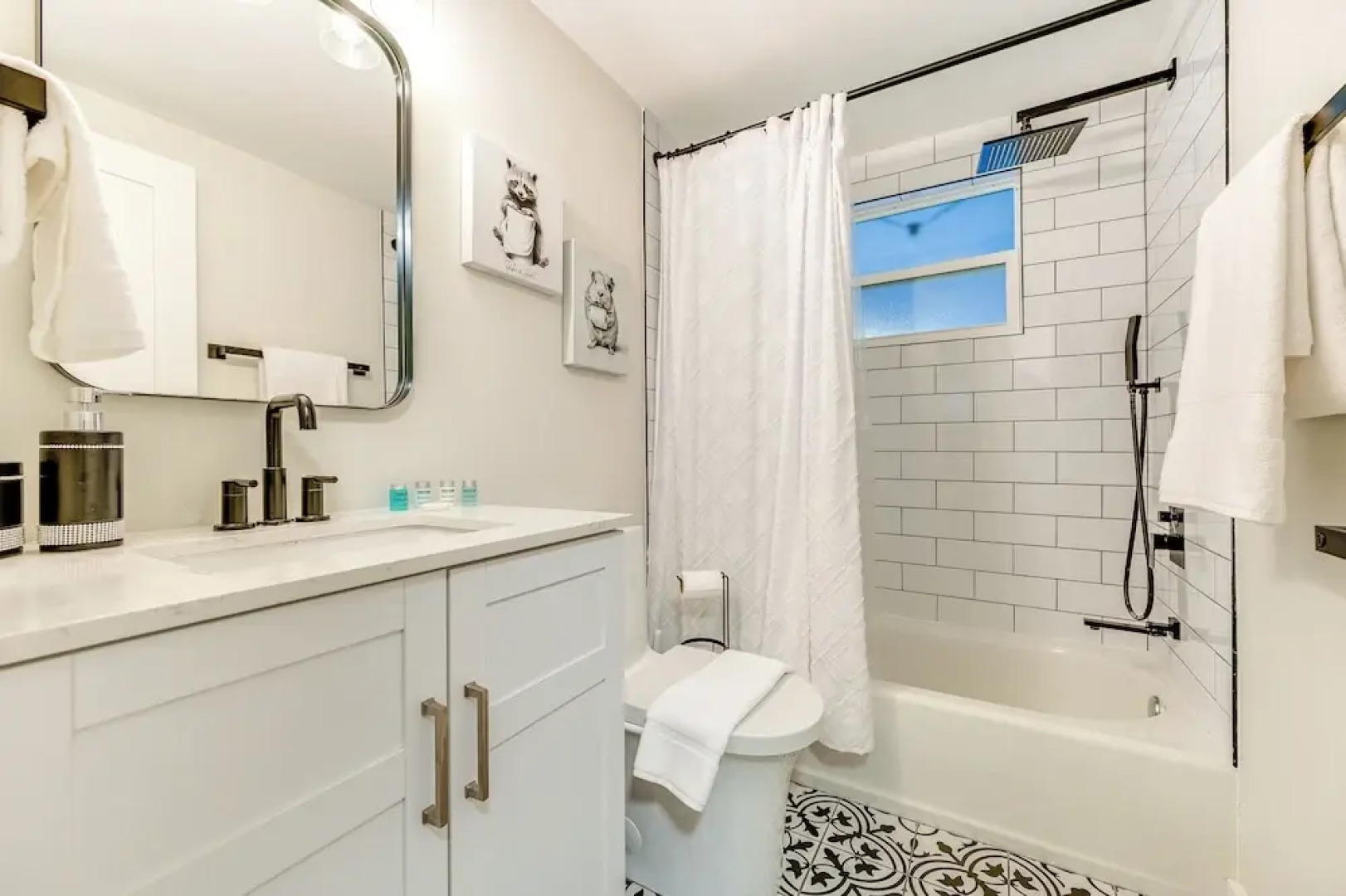 Holiday Oasis w/ Heated Pool: Near Gulf Beaches!