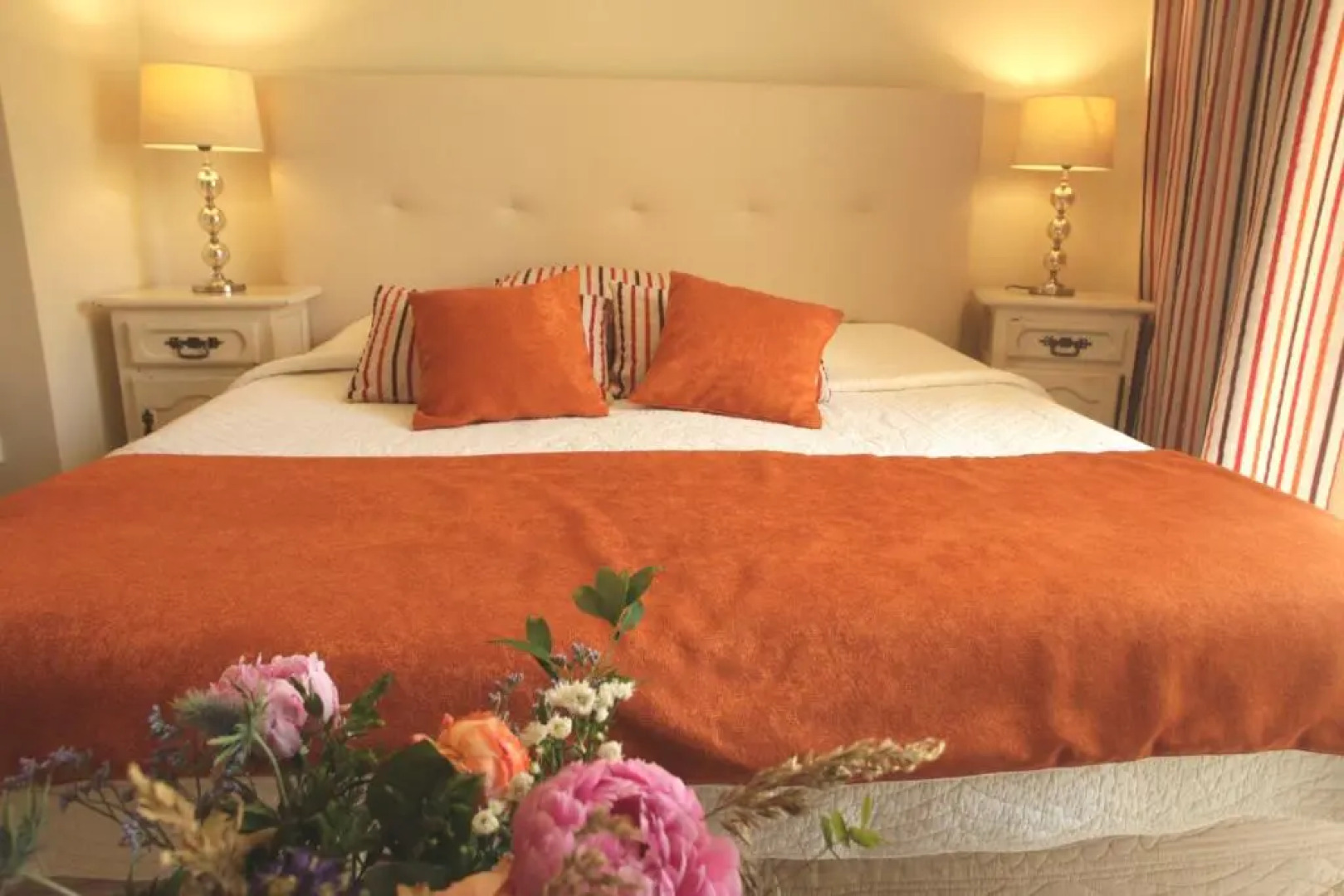 Studio avec piscine partagee jardin clos et wifi a Forcalquier