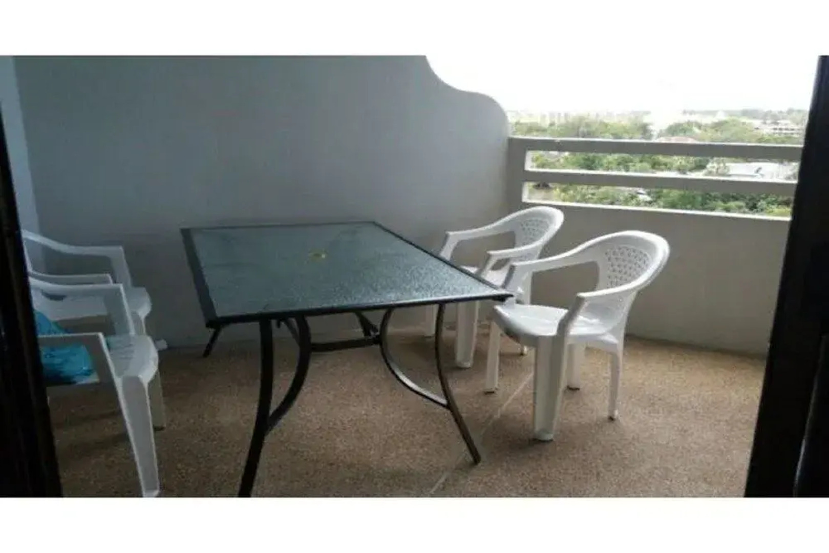 Cha-Am Grand Condotel by Frank