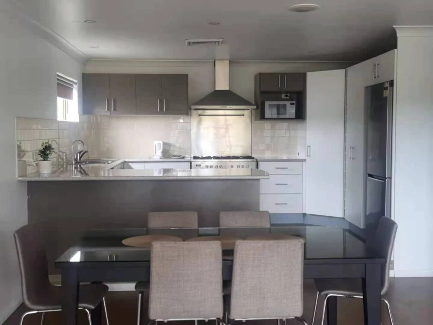 Lakeside Inn (ex. Oasis Resort & Village)