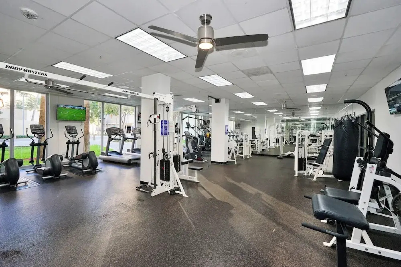 Destination Stays-Ocean View Condo Miami