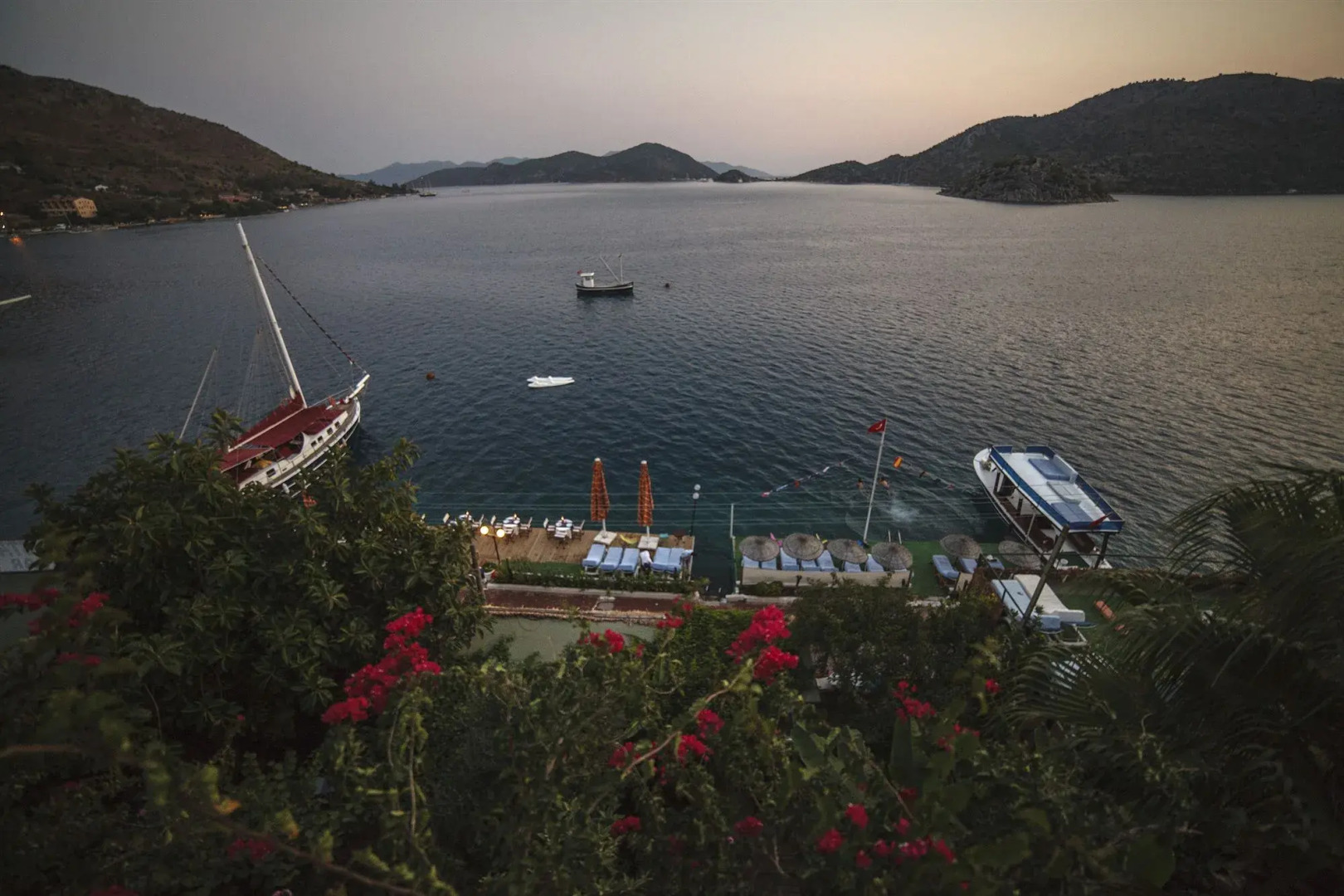 Dolphin Boutique Hotel