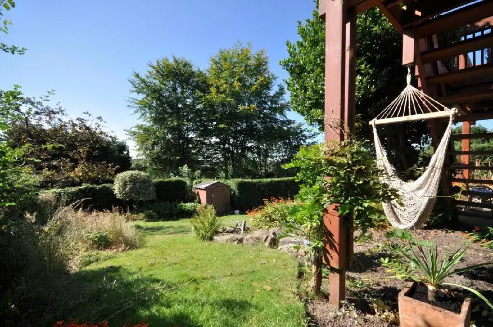 The Garden Apartment, Near Airport & City