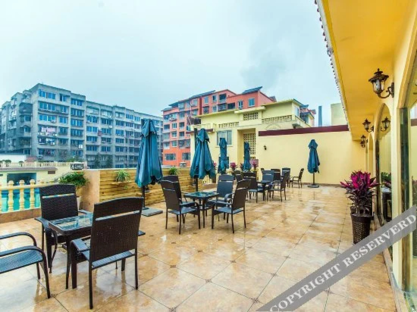 Qianwei Blue Coast Holiday Hotel