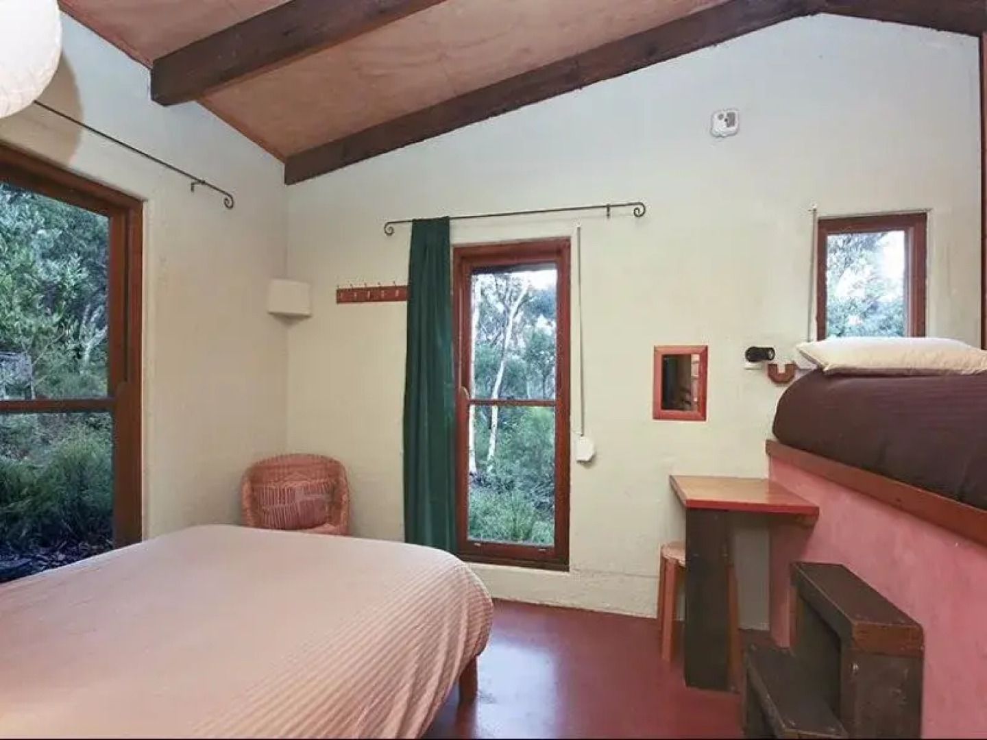 Kanimbla View Clifftop Retreat