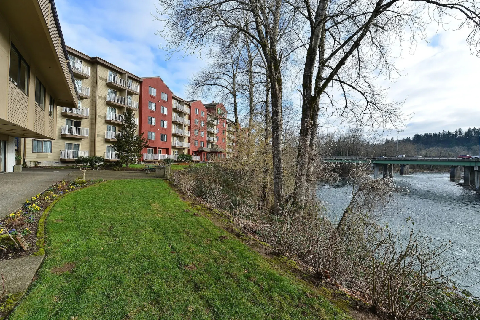 Holiday Inn Express Portland SE- Clackamas Area by IHG