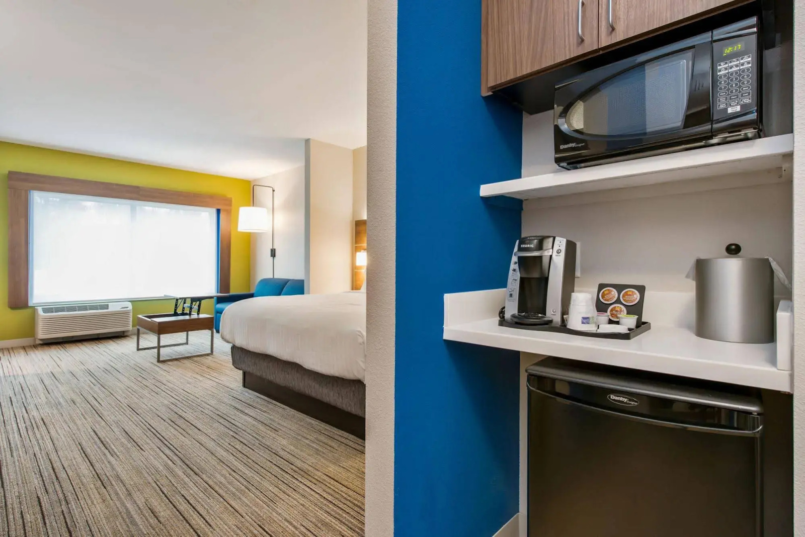 Holiday Inn Express & Suites Carrollton West by IHG