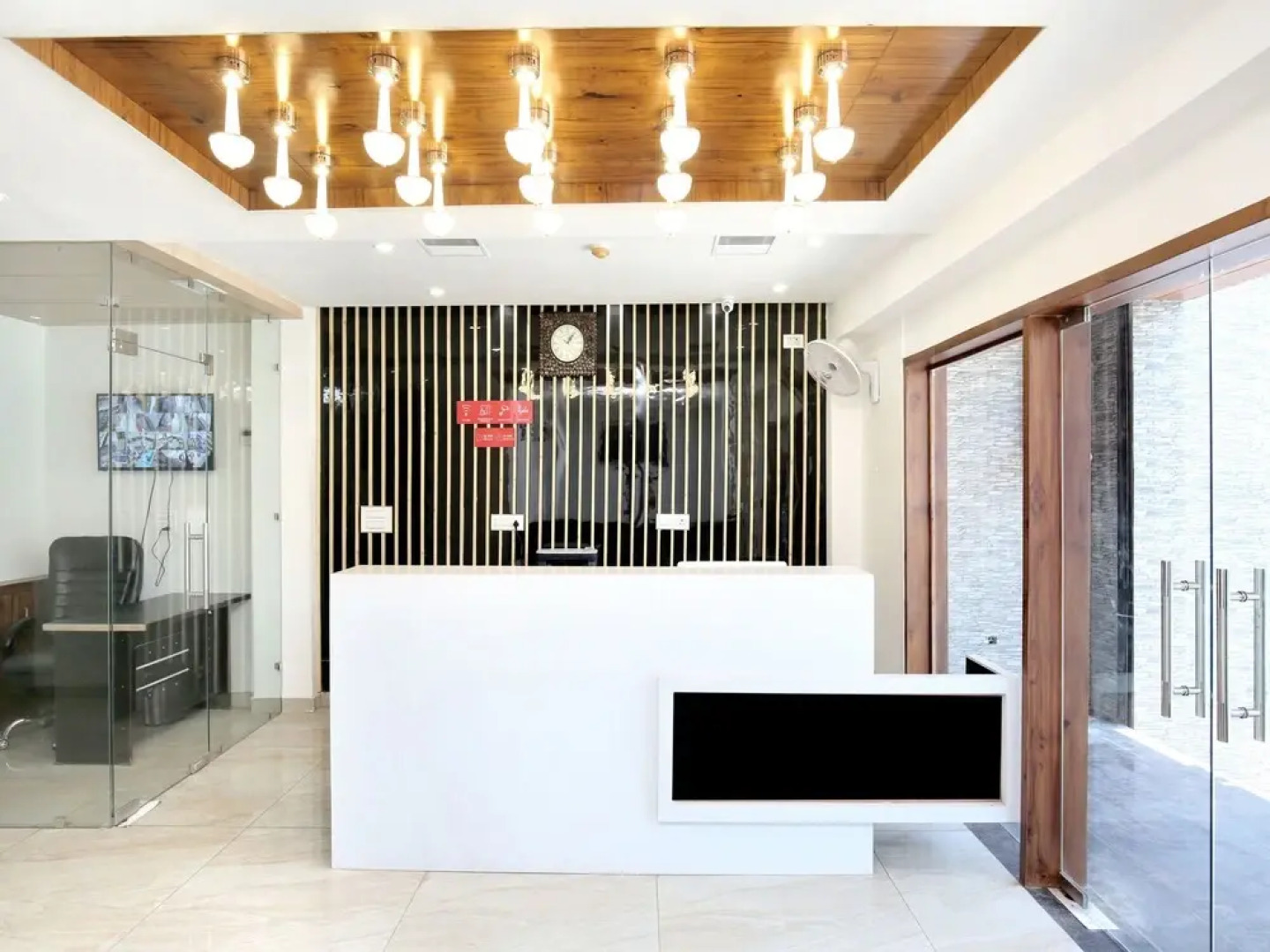 OYO 13678 Hotel Celebrations