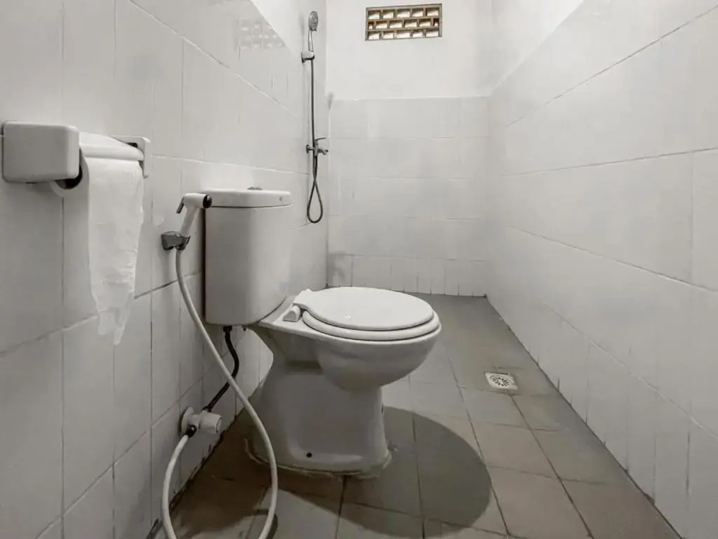 Aira Homestay Near Pantai Kuta Mandalika