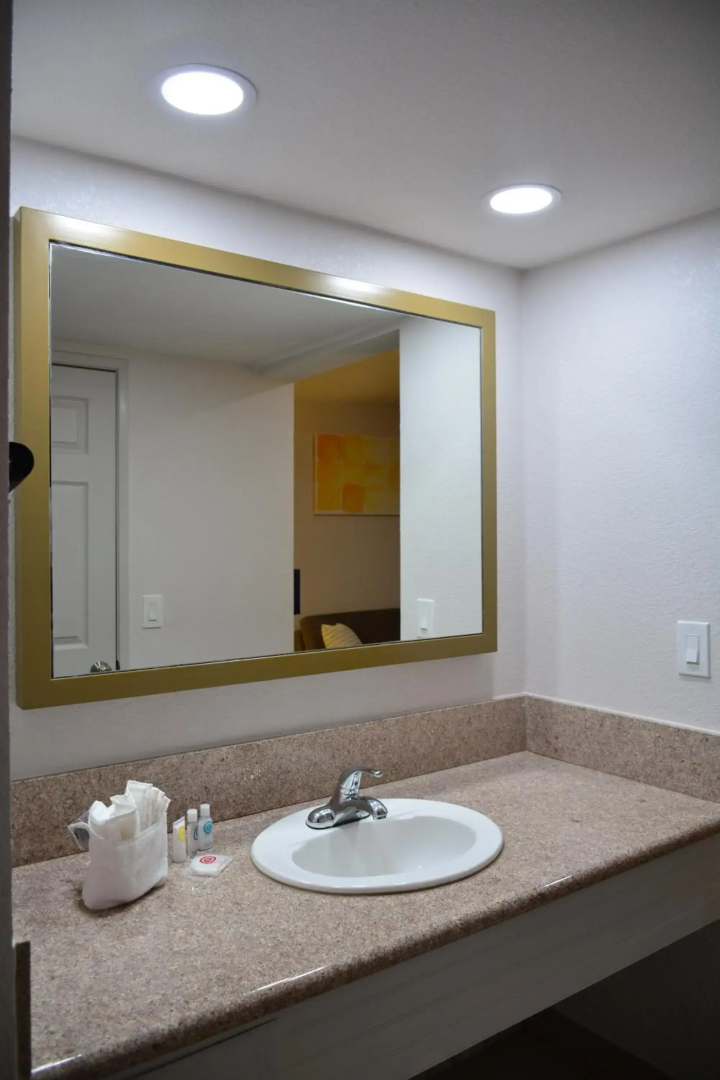 Comfort Inn & Suites Moreno Valley near March Air Reserve Base