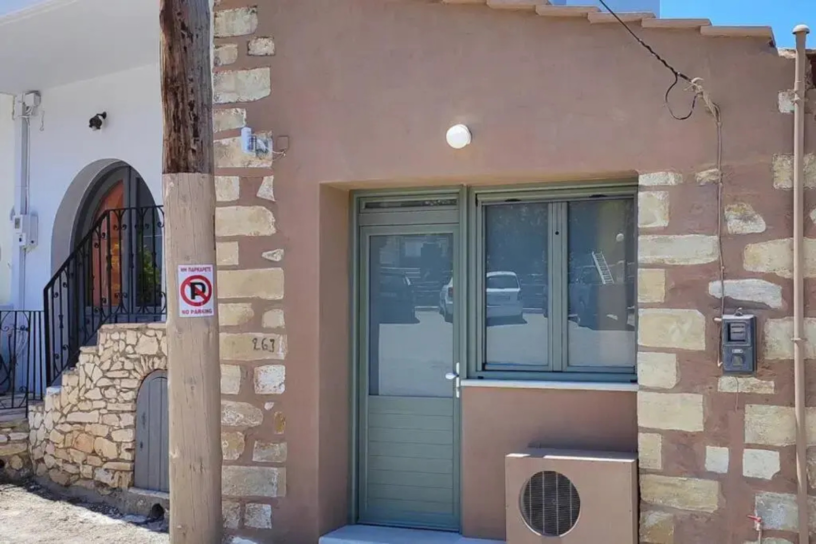 Brand new & Comfy studio on the Village Square