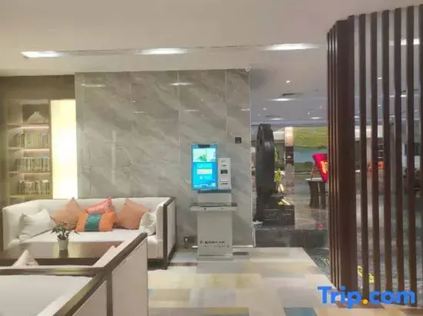 Qingcheng Lotus Hotel (Hohhot East Station Branch)