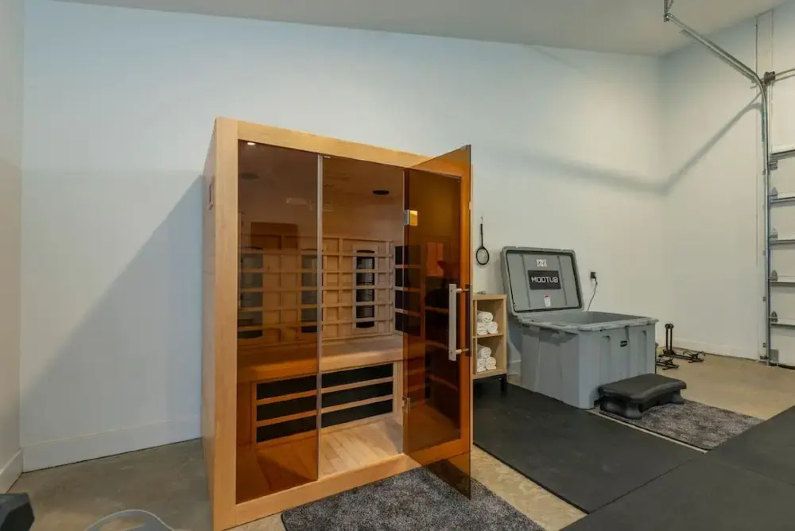 Rejuvenate in the Mtns w Sauna 5 min Drive to DT