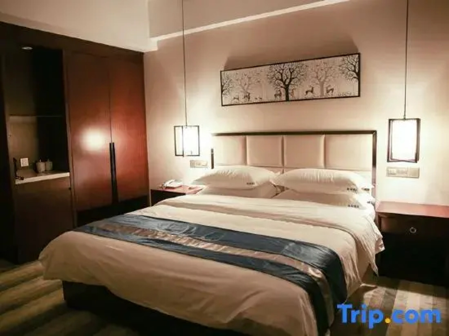 Hongsheng Hotel - Shehong